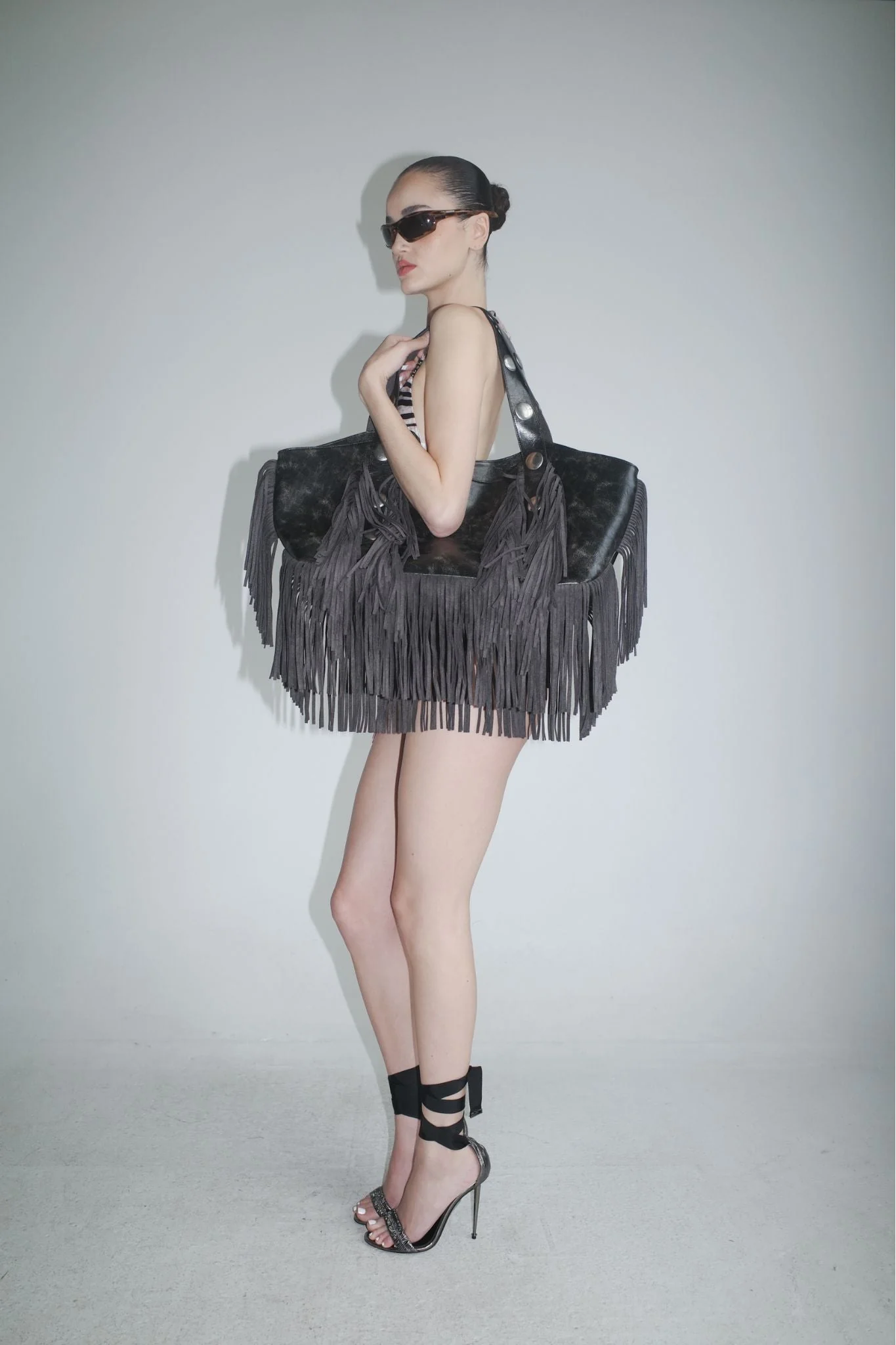 CHROMA FRINGE BAG - BLACK - Image 3